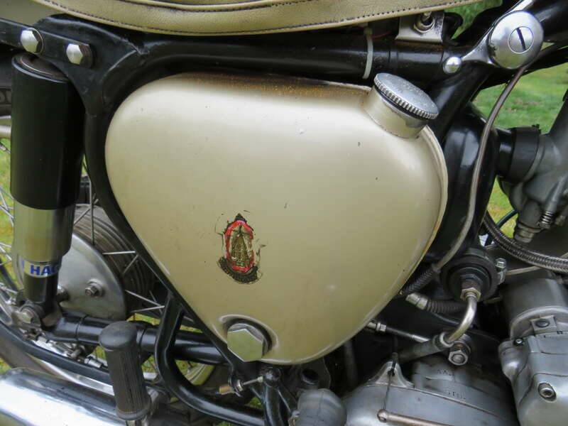Image 29/43 of BSA A 10 Golden Flash (1960)