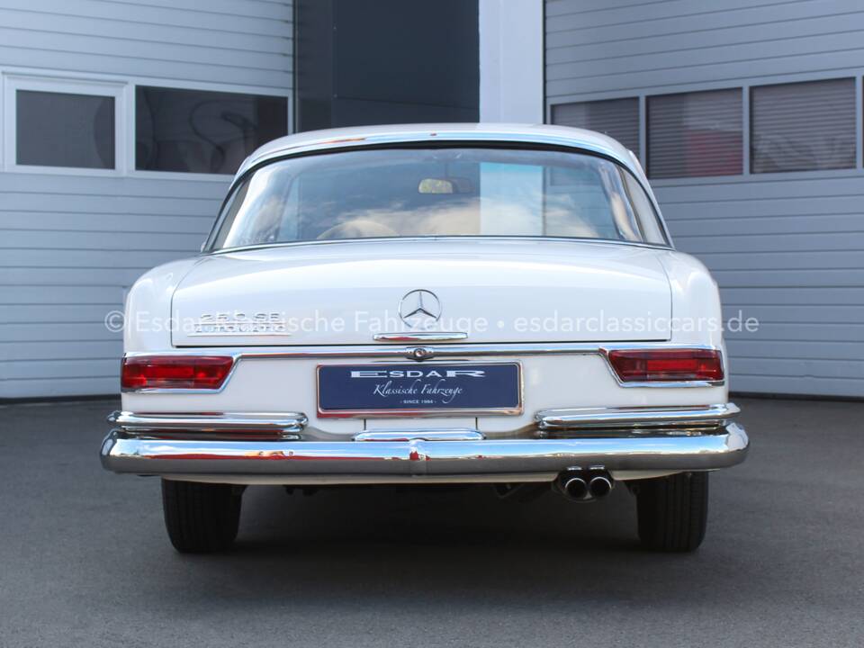 Image 6/32 of Mercedes-Benz 250 SE (1967)