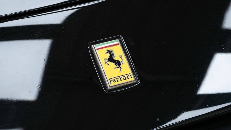 Image 14/15 of Ferrari 308 GTBi (1981)