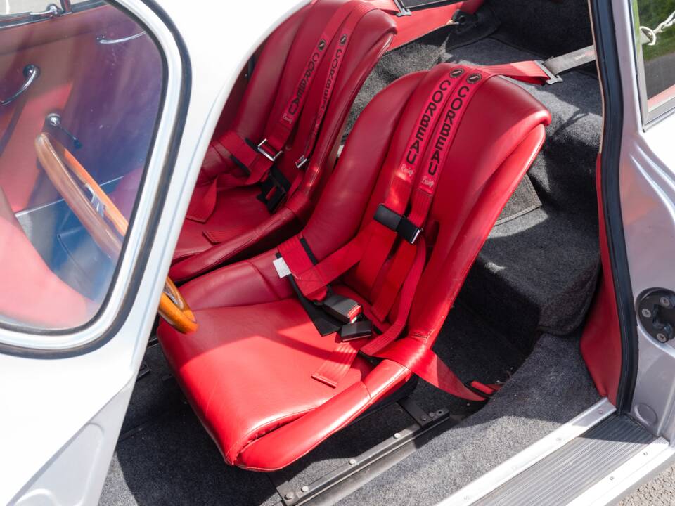 Immagine 23/42 di Porsche 356 C 1600 (1964)