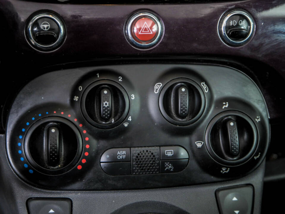 Image 27/49 of FIAT 500 C (2014)