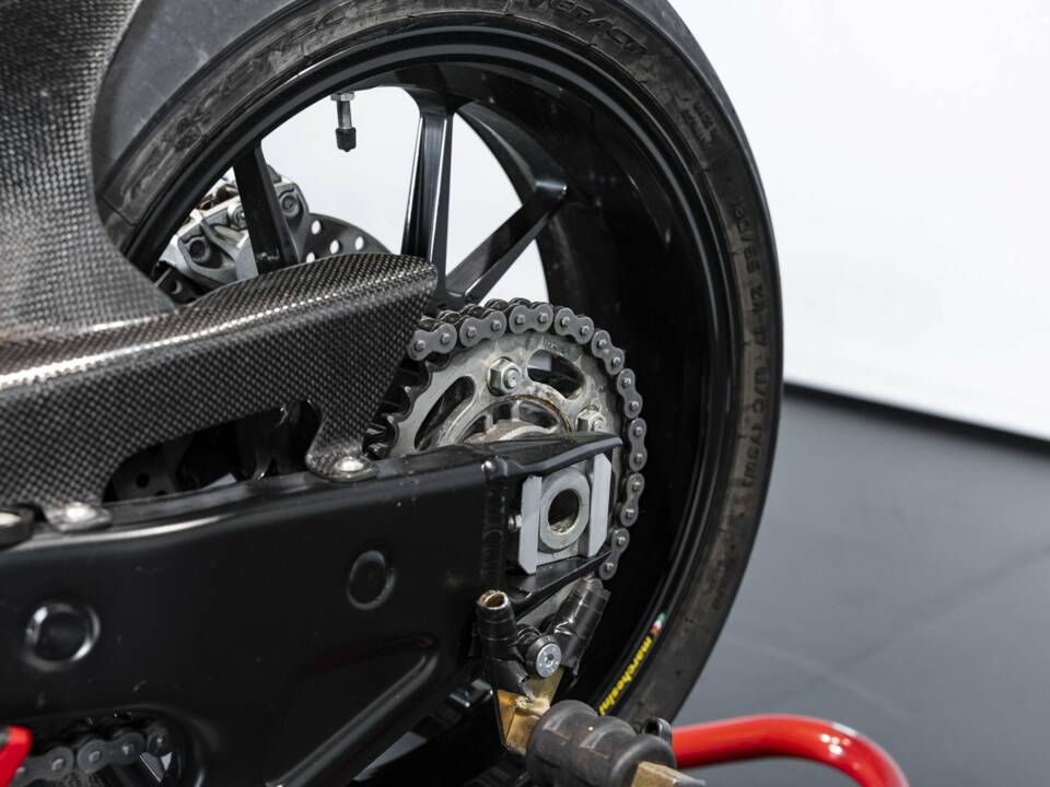 Bild 37/40 von Ducati DUMMY (2004)