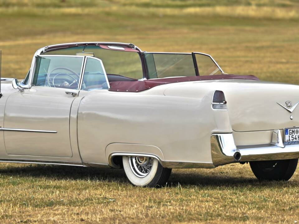 Bild 13/50 von Cadillac 62 Convertible (1954)