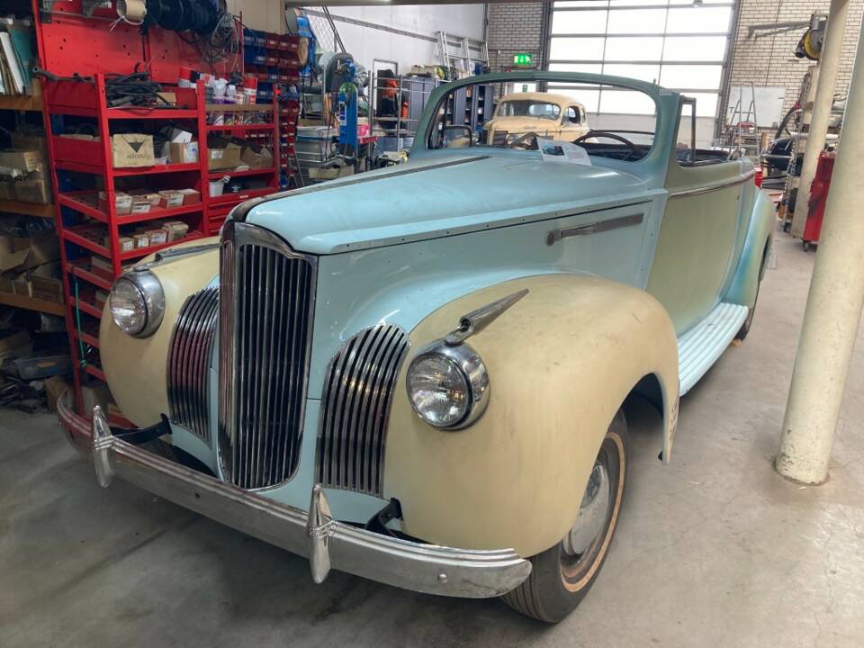 Bild 26/33 von Packard Serie 15 Modell 120 (1941)