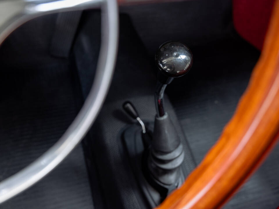 Image 19/41 of Porsche 356 C 1600 SC (1963)