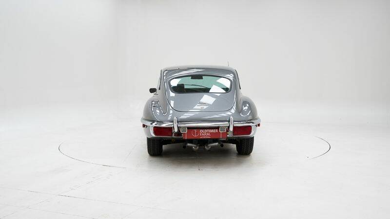 Image 7/15 de Jaguar E-Type (1969)