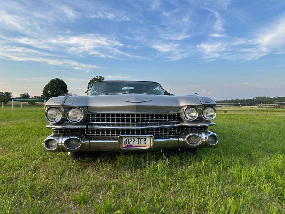 Bild 3/14 von Cadillac 62 Sedan DeVille (1959)