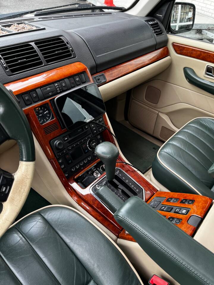 Image 13/23 of Land Rover Range Rover 4.6 HSE "30th Anniversary Edition" (2000)
