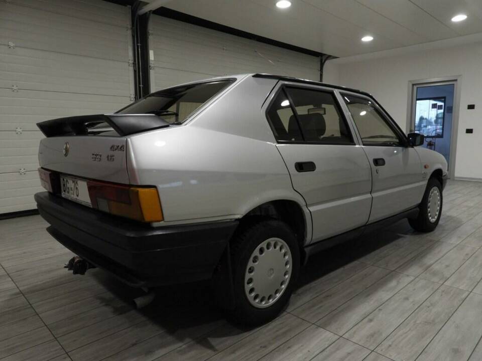Immagine 4/15 di Alfa Romeo 33 - 1.5 4x4 (1985)