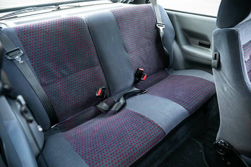 Bild 48/49 von Ford Escort turbo RS (1988)