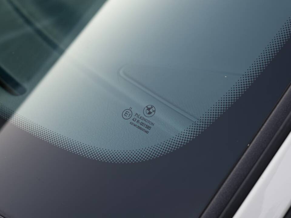 Image 31/55 of BMW 525ix (1993)