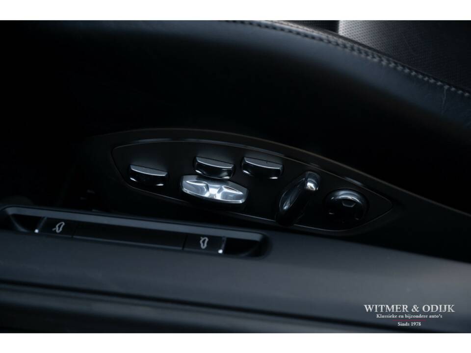 Afbeelding 32/44 van Porsche 911 Carrera 4S (2013)