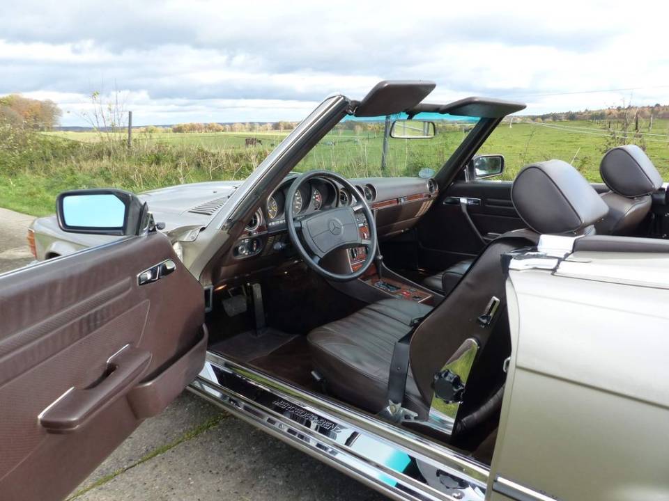 Mercedes-Benz 500 SL (R 107) 1987