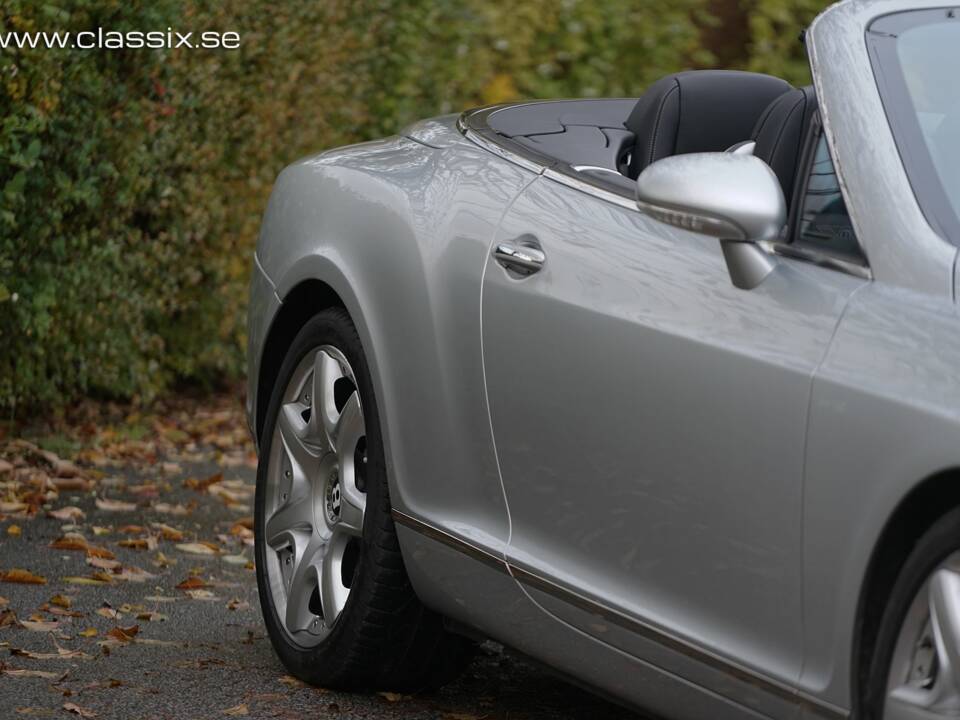 Bild 18/25 von Bentley Continental GTC (2008)