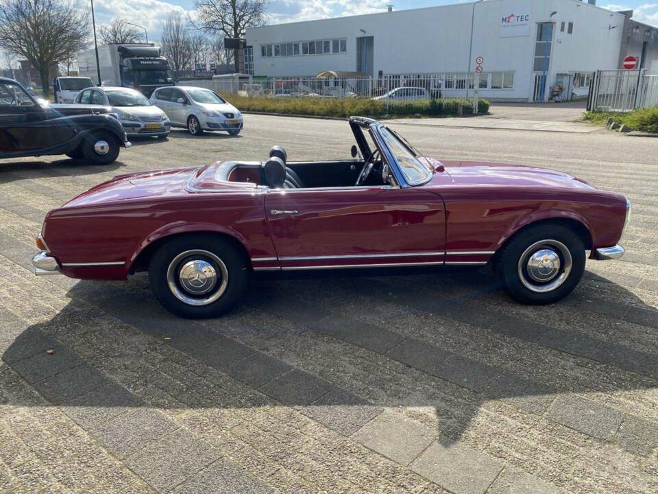 Imagen 31/50 de Mercedes-Benz 230 SL (1966)