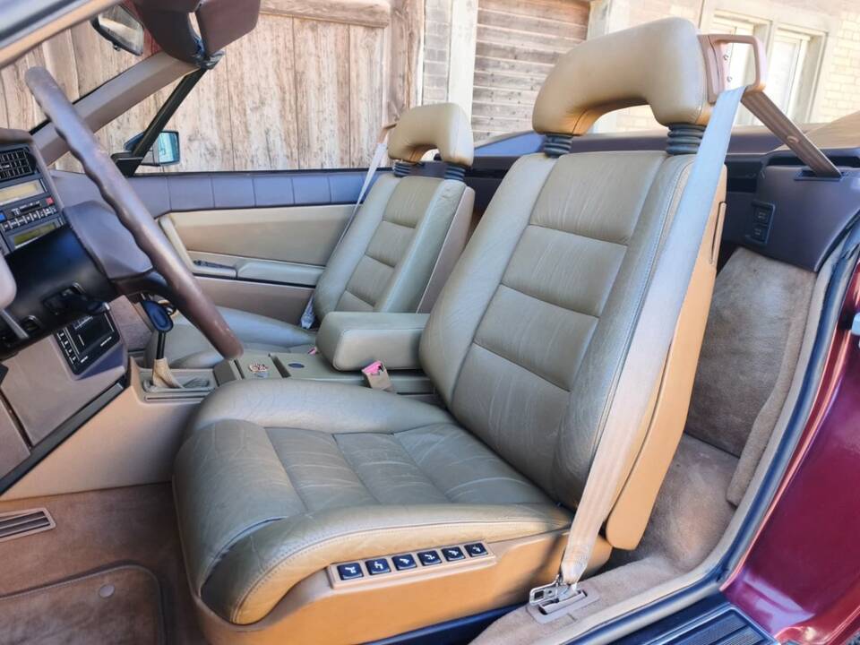 Bild 11/31 von Cadillac Allanté (1989)
