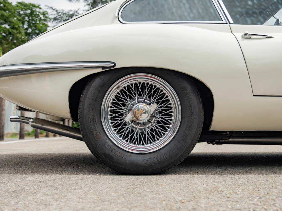 Image 27/50 de Jaguar Type E 3.8 (1963)