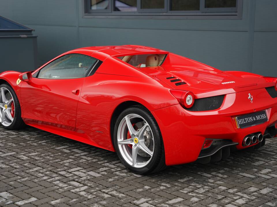 Bild 41/50 von Ferrari 458 Spider (2013)