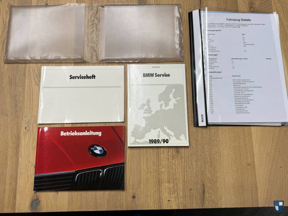 Image 45/83 de BMW 325i (1990)