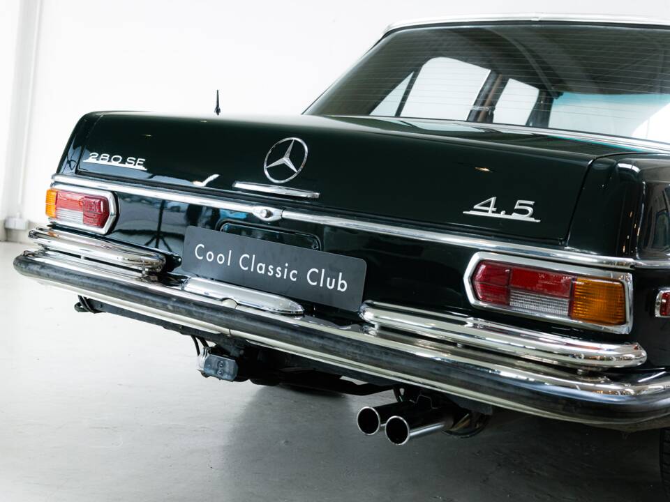 Image 23/26 of Mercedes-Benz 280 SE 4,5 (1972)