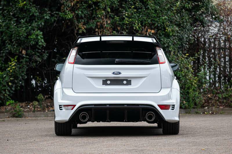 Image 7/50 of Ford Focus RS (2010)