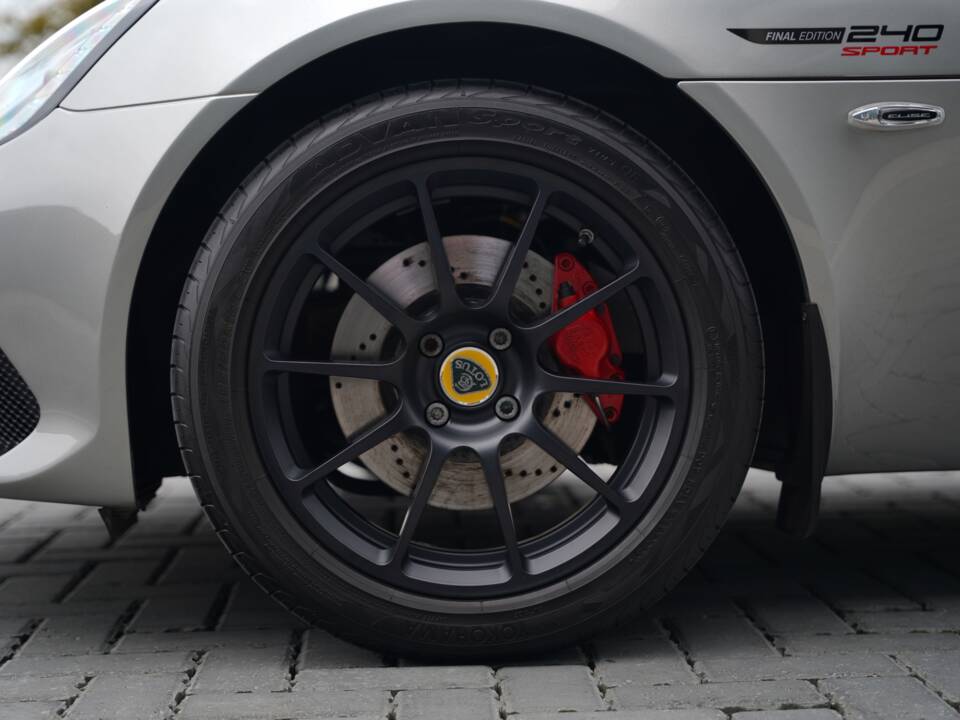 Image 40/50 of Lotus Elise Sport 240 &quot;Final Edition&quot; (2022)