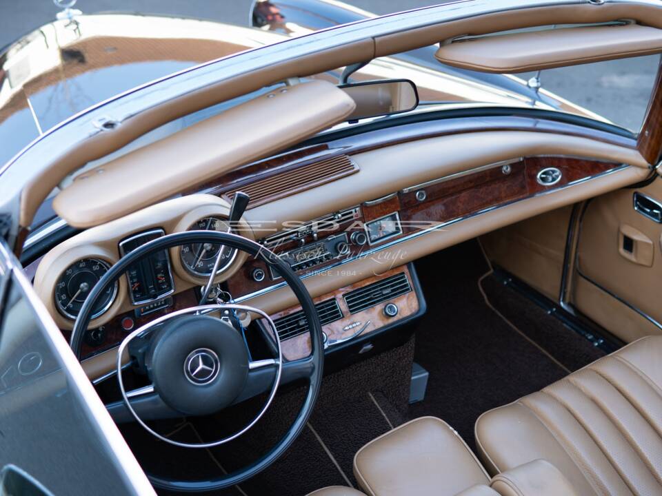 Bild 19/37 von Mercedes-Benz 280 SE (1969)