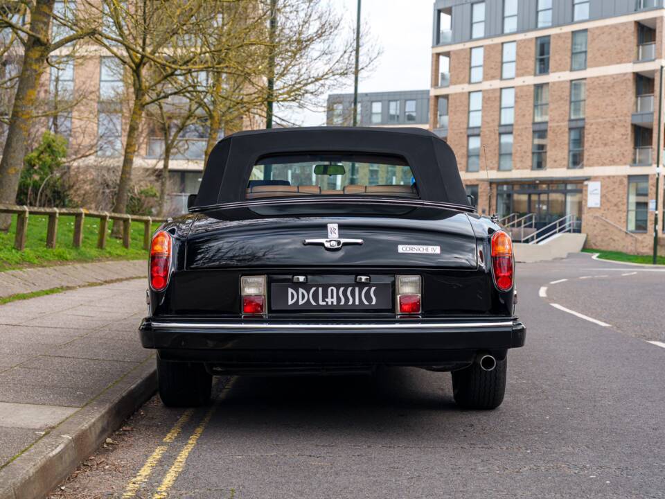 Image 9/29 of Rolls-Royce Corniche IV (1993)