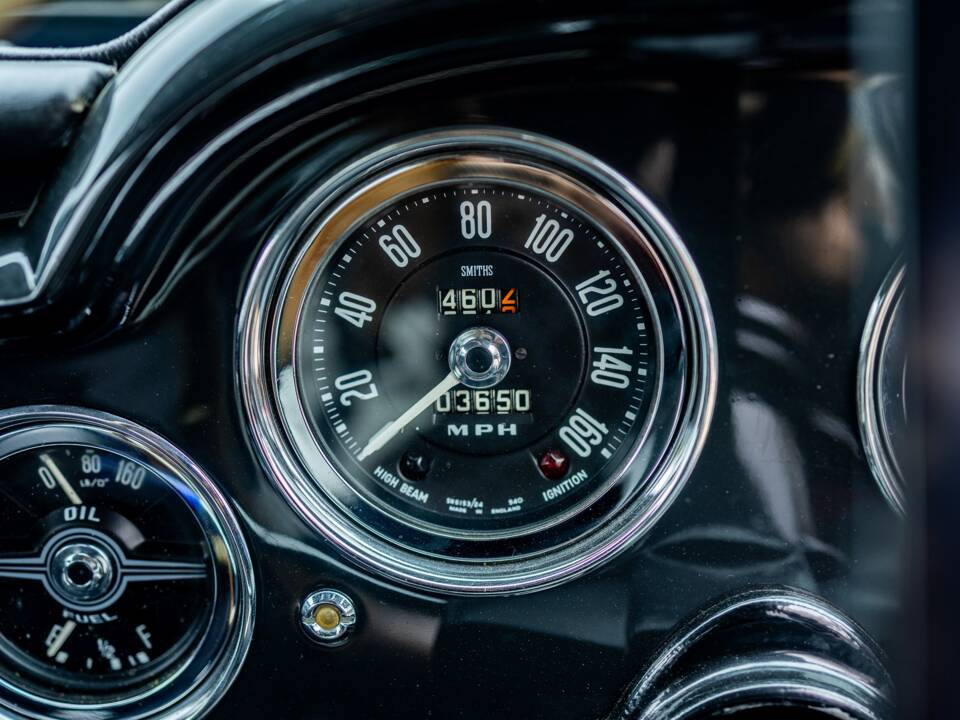 Image 34/50 de Aston Martin DB 4 (1960)