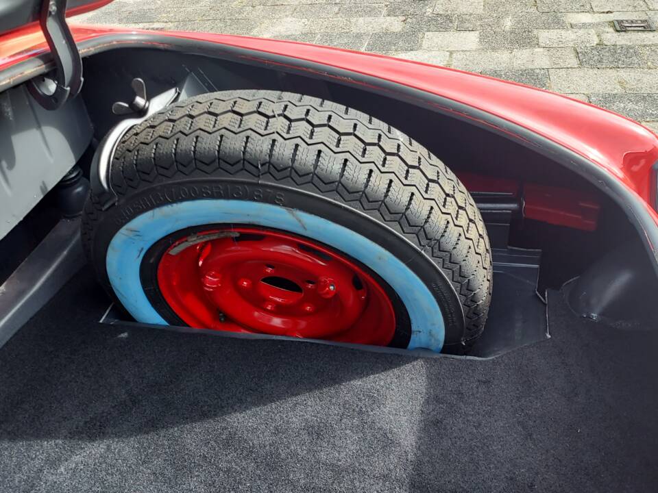 Image 18/34 of Mercedes-Benz 190 SL (1959)