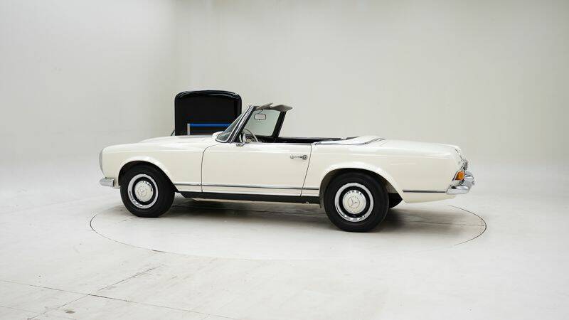 Image 4/15 of Mercedes-Benz 280 SL (1969)
