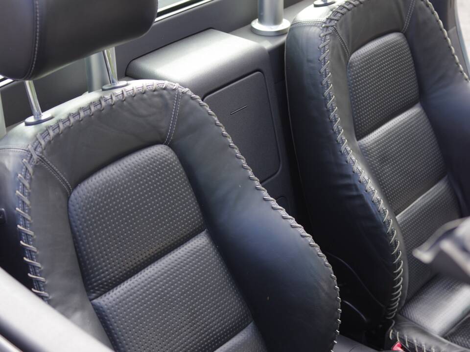 Image 13/20 de Audi TT 3.2 quattro (2004)