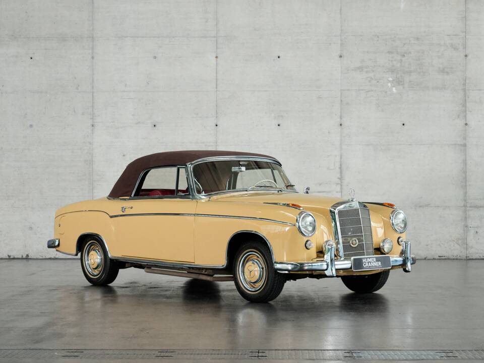 Immagine 18/50 di Mercedes-Benz 220 S Cabriolet (1958)