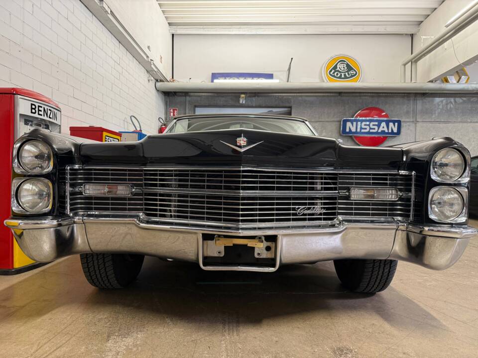 Afbeelding 3/20 van Cadillac DeVille Convertible (1966)