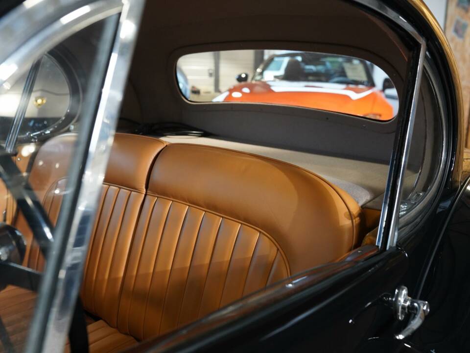 Image 14/22 of Jaguar XK 120 FHC (1960)