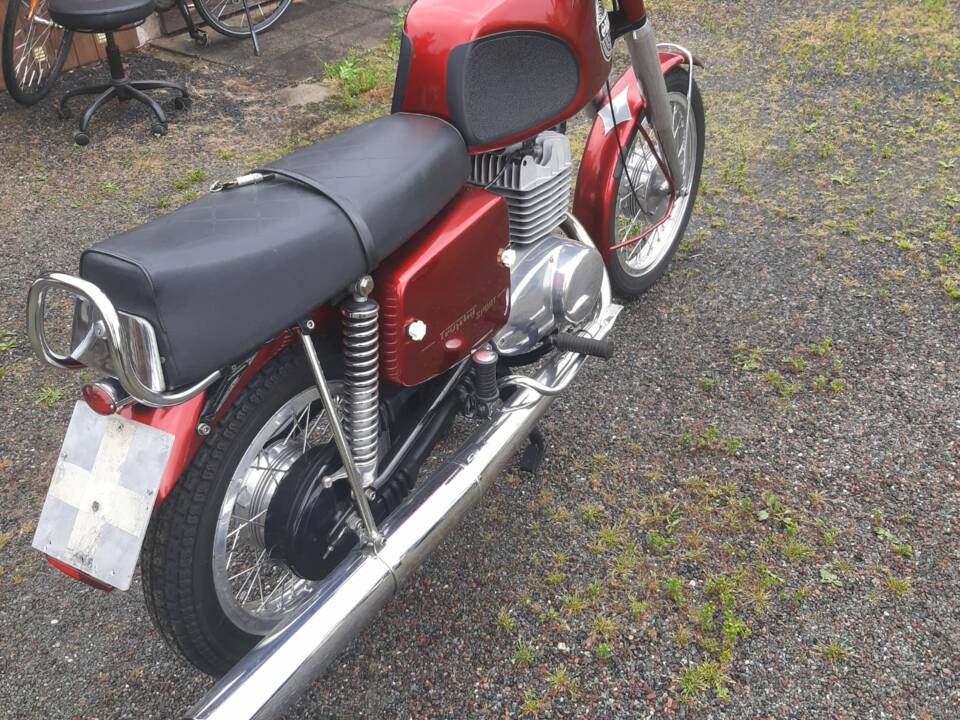Image 7/7 of MZ ETS 250 (1972)