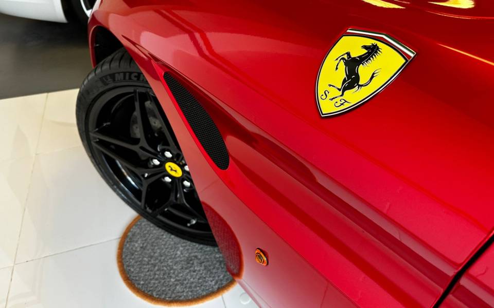 Imagen 7/39 de Ferrari California T (2015)