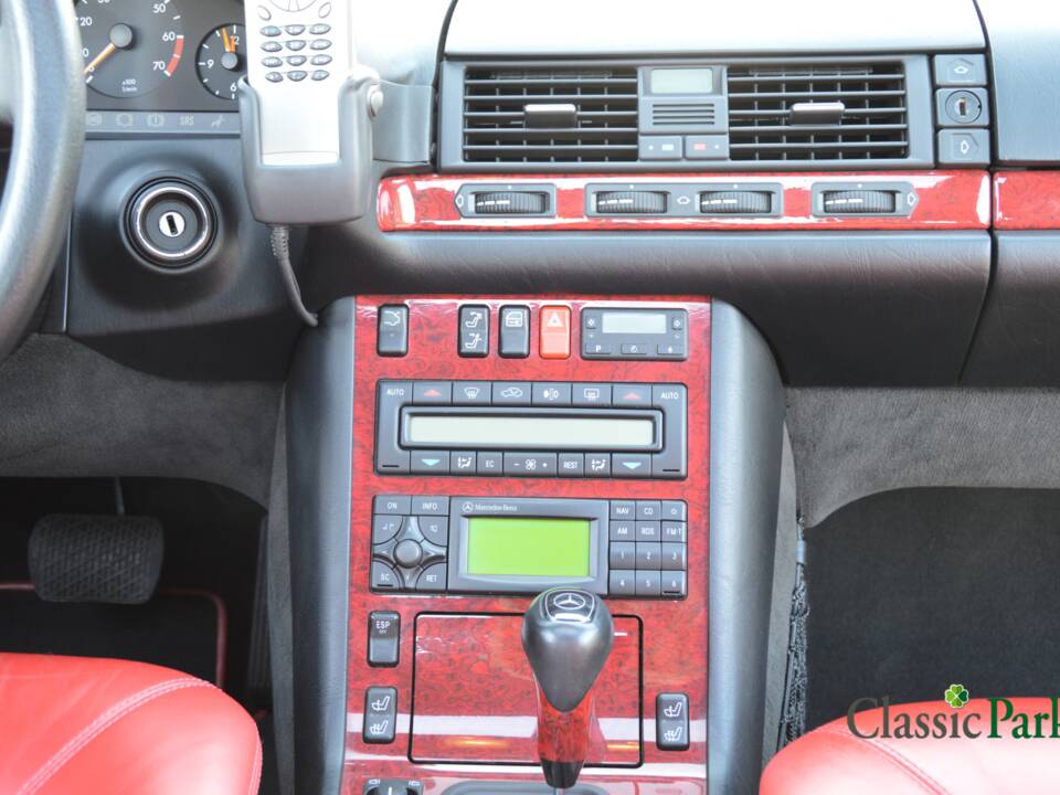 Bild 46/50 von Mercedes-Benz CL 420 (1998)