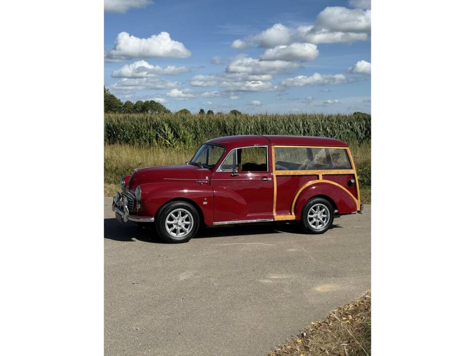 Image 9/12 of Morris Minor 1000 Traveller (1962)