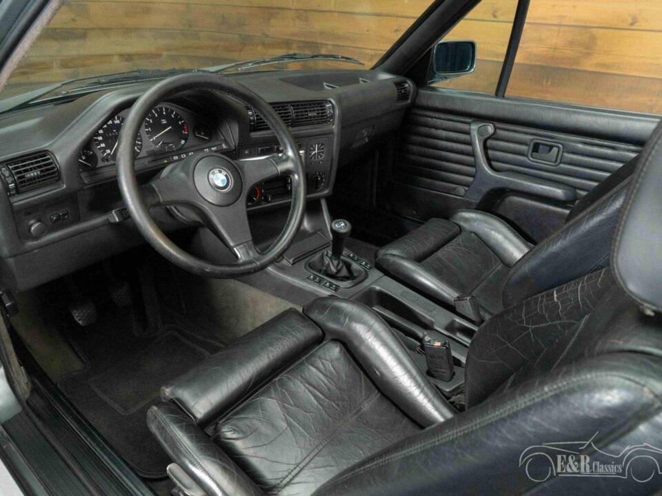 Image 4/19 of BMW 320i (1989)