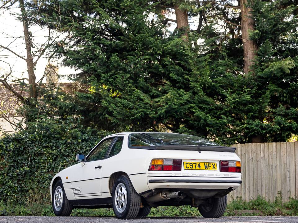 Image 13/50 de Porsche 924 S (1986)