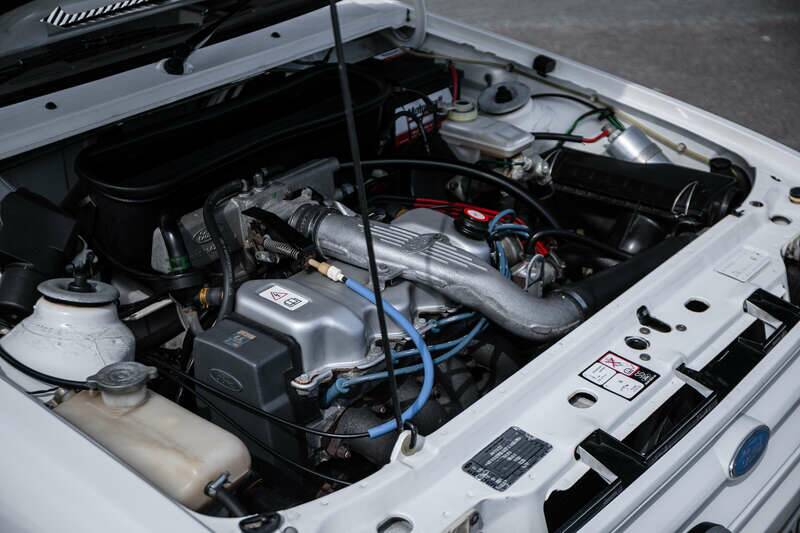 Image 17/33 de Ford Escort turbo RS (1986)