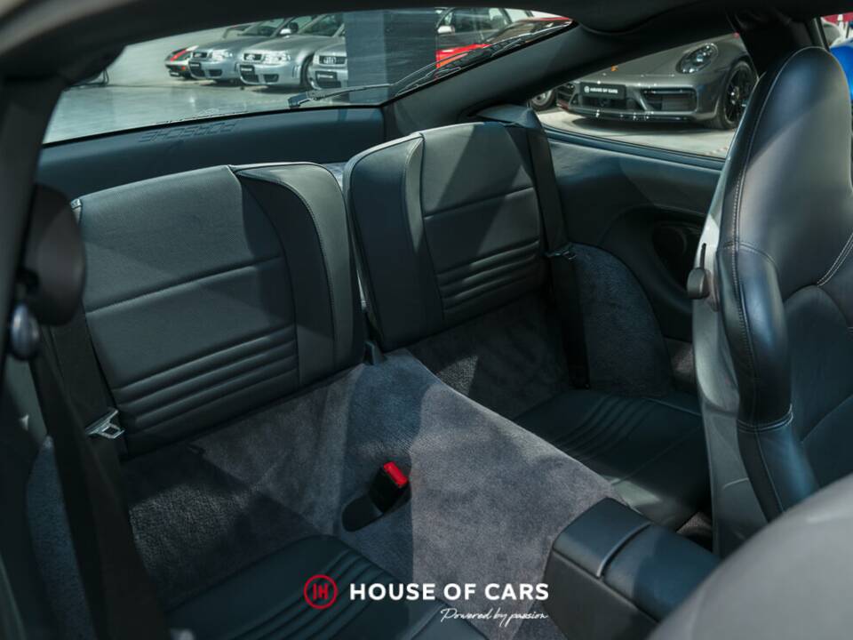 Imagen 19/24 de Porsche 911 Carrera "40 Jahre 911" (2003)