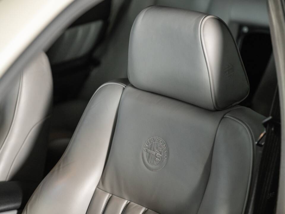 Immagine 20/48 di Alfa Romeo 166 3.0 V6 24V (1999)