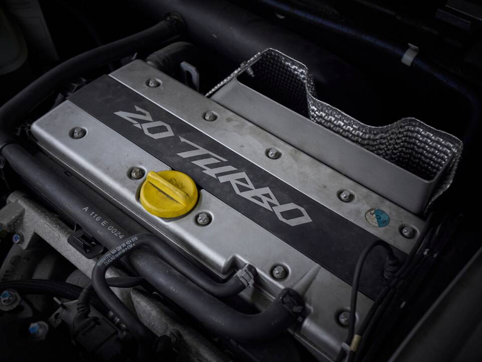 Image 50/81 of Opel Speedster 2.0 Turbo (2003)