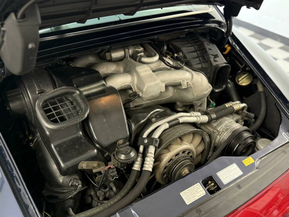 Afbeelding 27/33 van Porsche 911 Carrera 4S (1996)