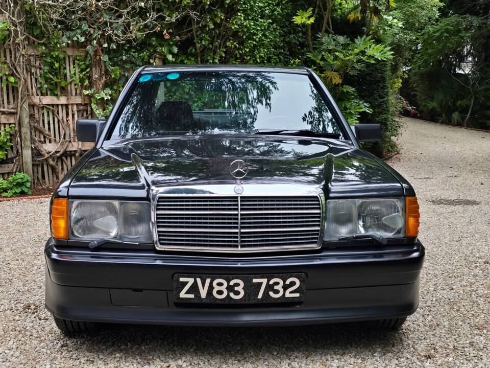 Image 19/69 de Mercedes-Benz 190 E 2.3-16 (1985)