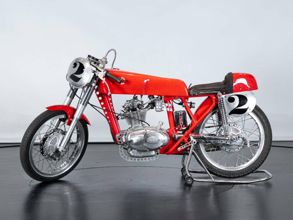 Image 1/34 of Ducati 125 Sport (1957)