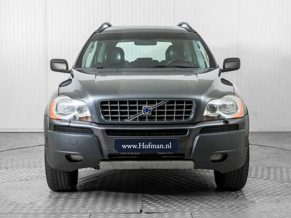 Image 12/43 of Volvo XC90 2.5T (2005)