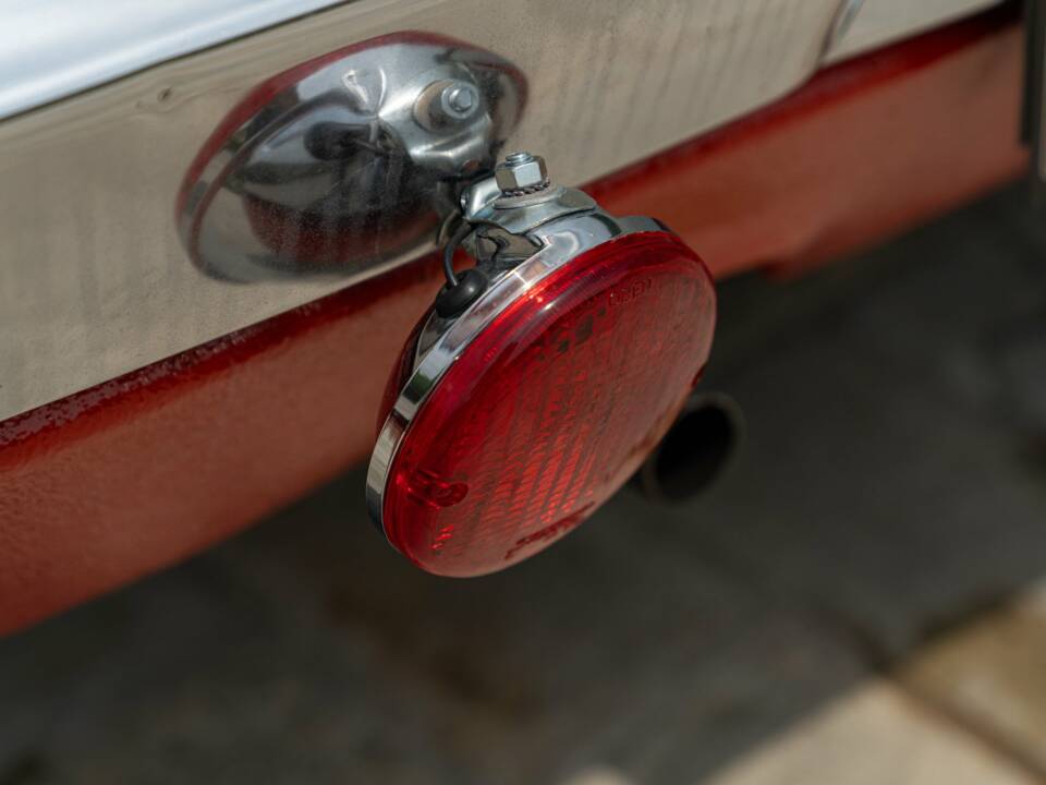 Bild 13/50 von Ford Consul 1,7 (1987)